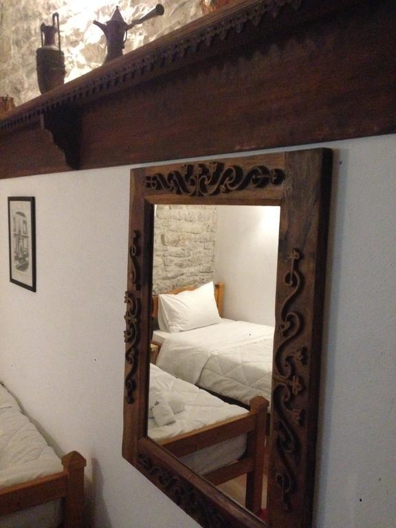 Konaku Guest house Gjirokastër Extérieur photo