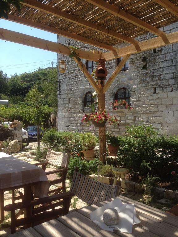 Konaku Guest house Gjirokastër Extérieur photo