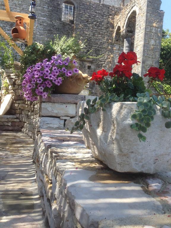 Konaku Guest house Gjirokastër Extérieur photo