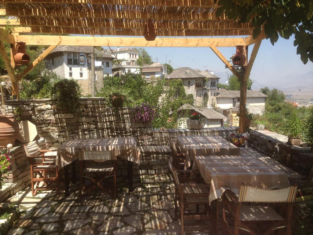 Konaku Guest house Gjirokastër Extérieur photo