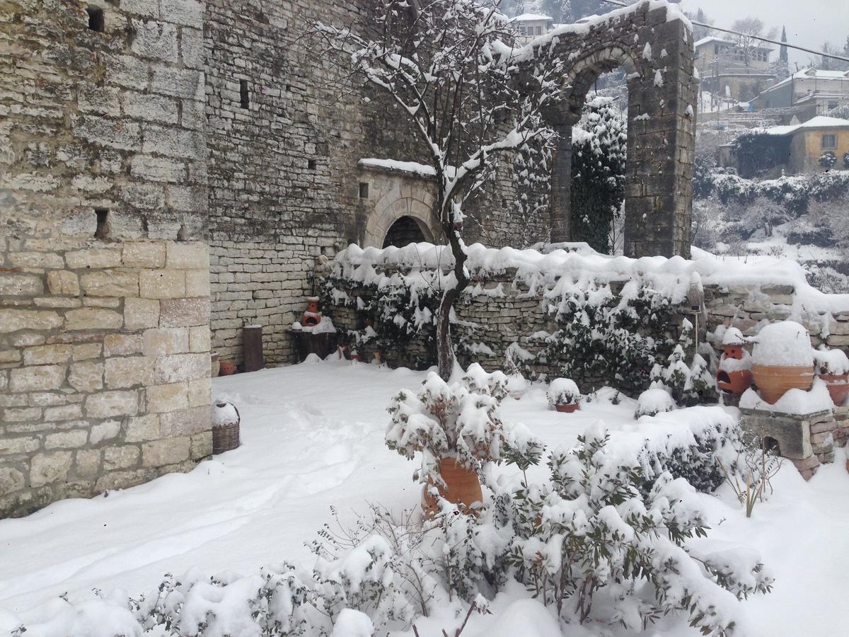 Konaku Guest house Gjirokastër Extérieur photo