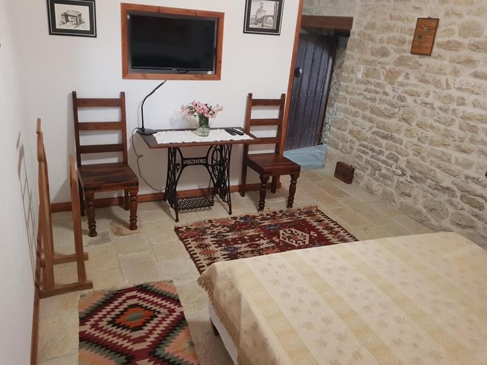 Konaku Guest house Gjirokastër Extérieur photo